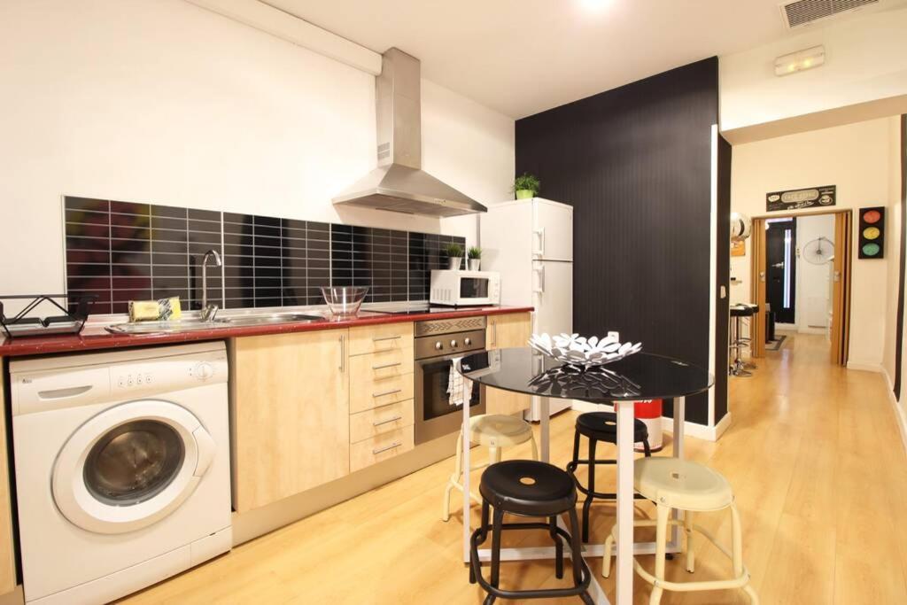 Centrico Apartamento Estilo Pop-Art By Batuecas Madrid Buitenkant foto