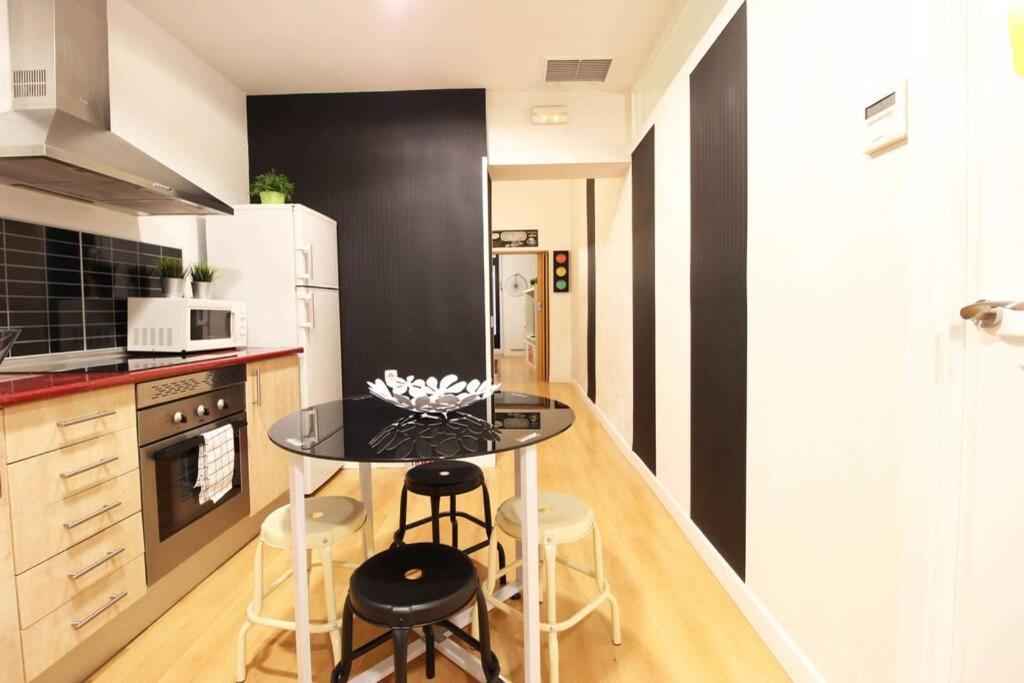 Centrico Apartamento Estilo Pop-Art By Batuecas Madrid Buitenkant foto